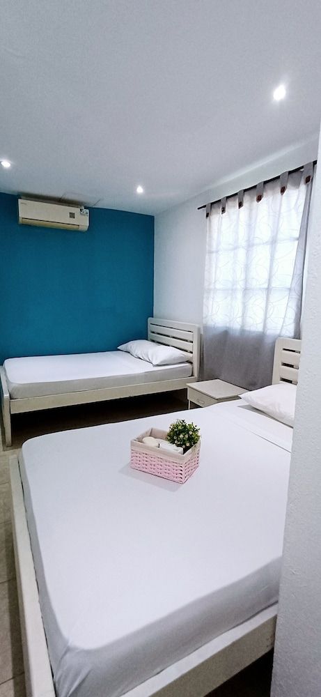 Economy Triple Room