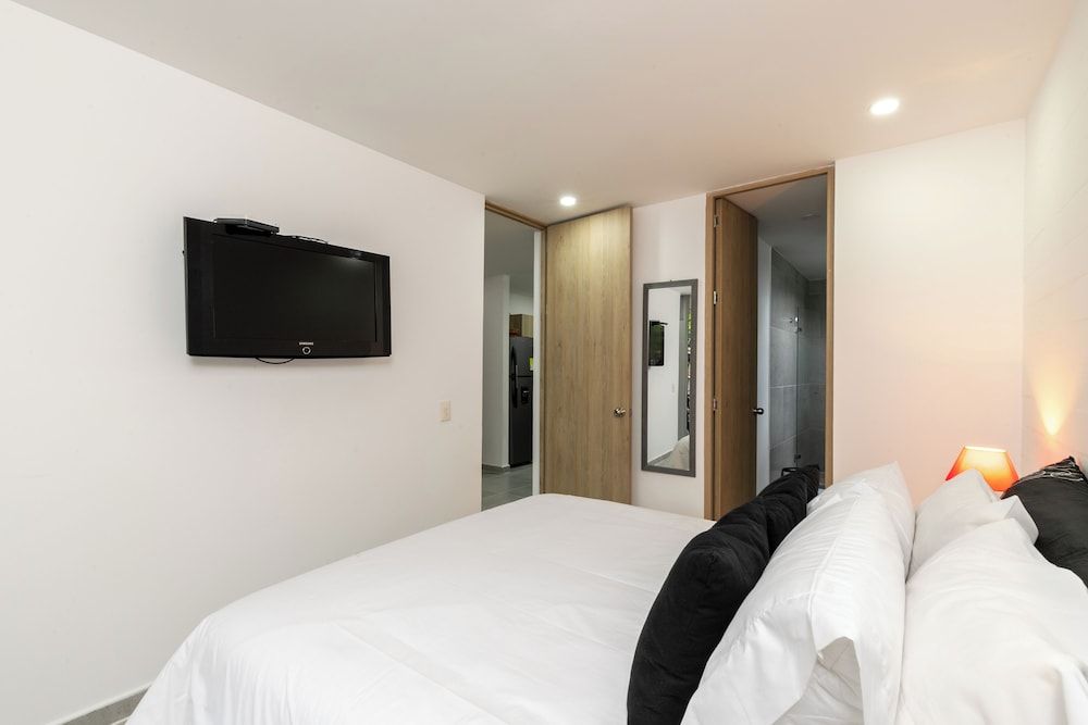 Borbon Suites Standard Apartment, Balcony, Garden View 5