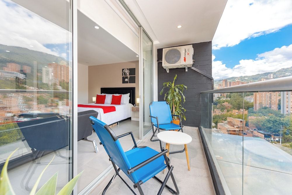 Borbon Suites Superior Duplex, Balcony, City View 33