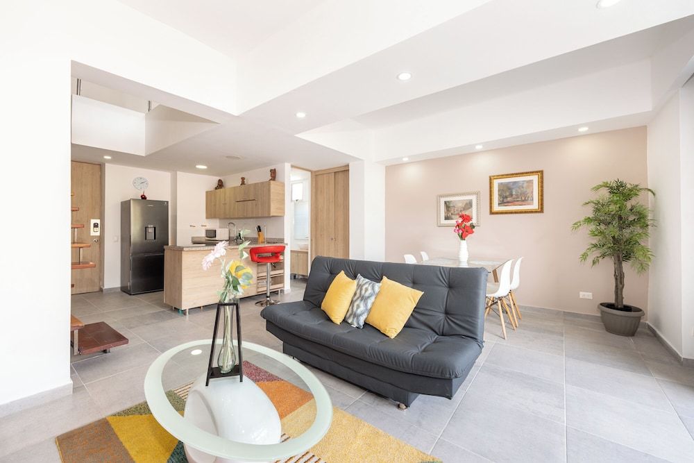 Borbon Suites Superior Duplex, Balcony, City View 21