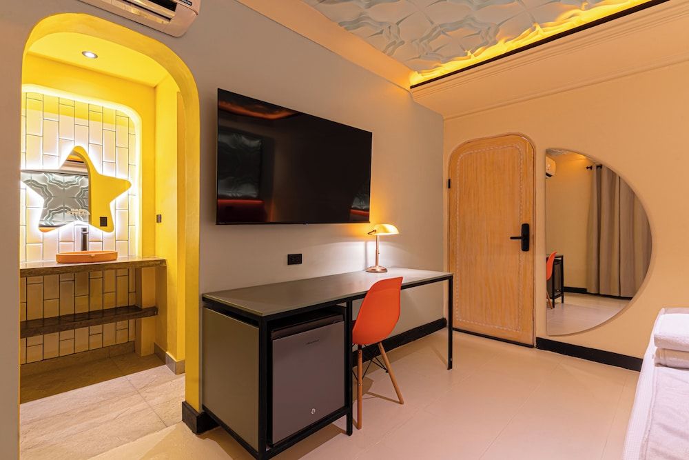 Superior Quadruple Room, Private Bathroom