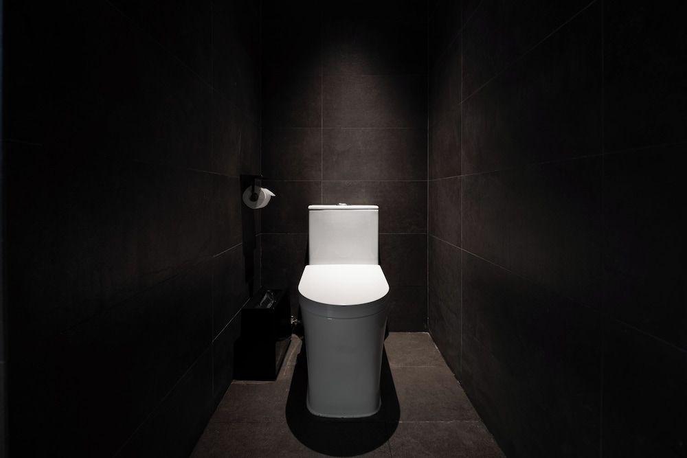 Sunset Garden Hotel Family Suite, Courtyard View 8