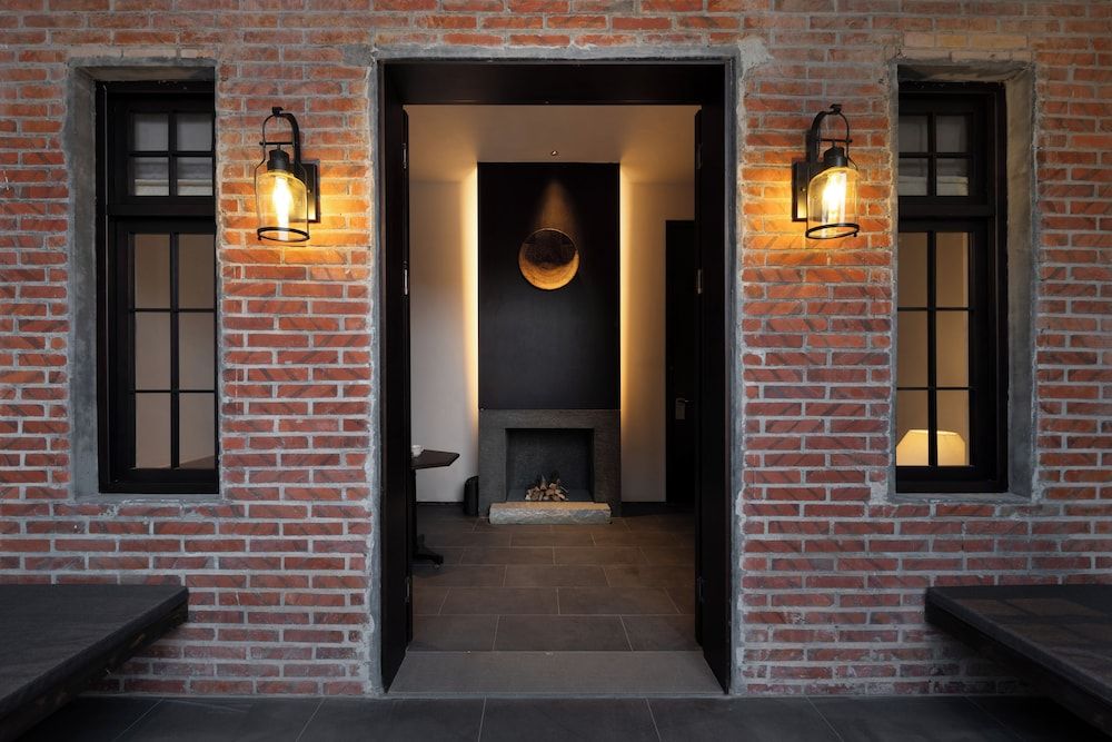 Sunset Garden Hotel Superior Suite, Courtyard View 8