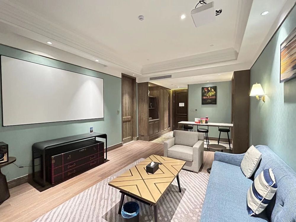 Audio-Visual Deluxe Suite