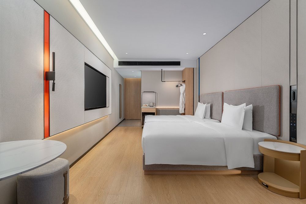 Holiday Inn Express Lijiang Ancient Town by IHG 2 Single Standard Balcony 3