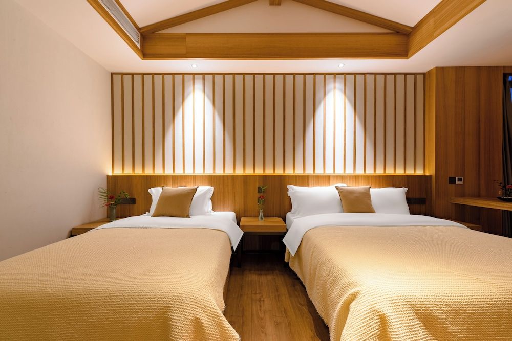 Xi He Yuan Family Room, Mountain View 3