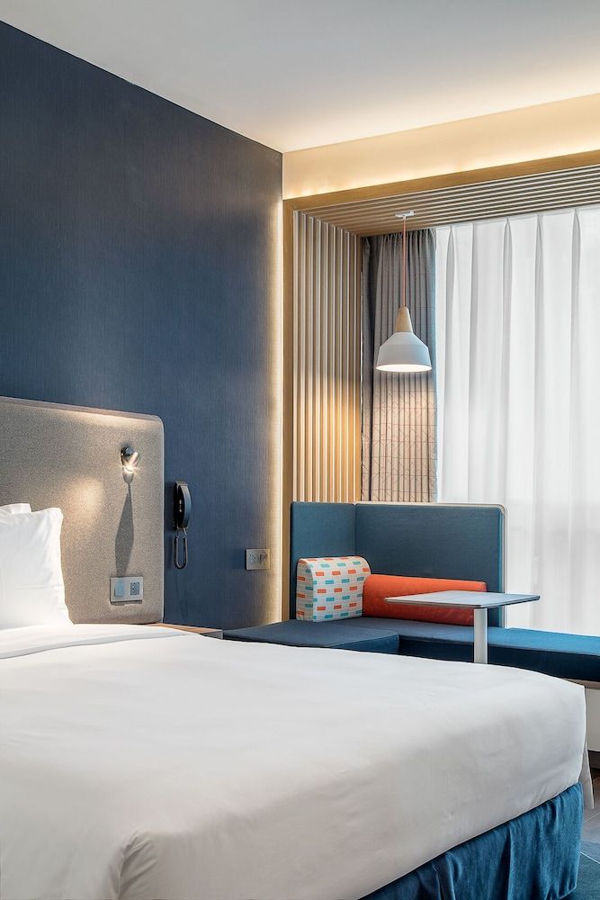 CNHOL RADIENT HOTEL Dongguan Humen Superior Double Room 3