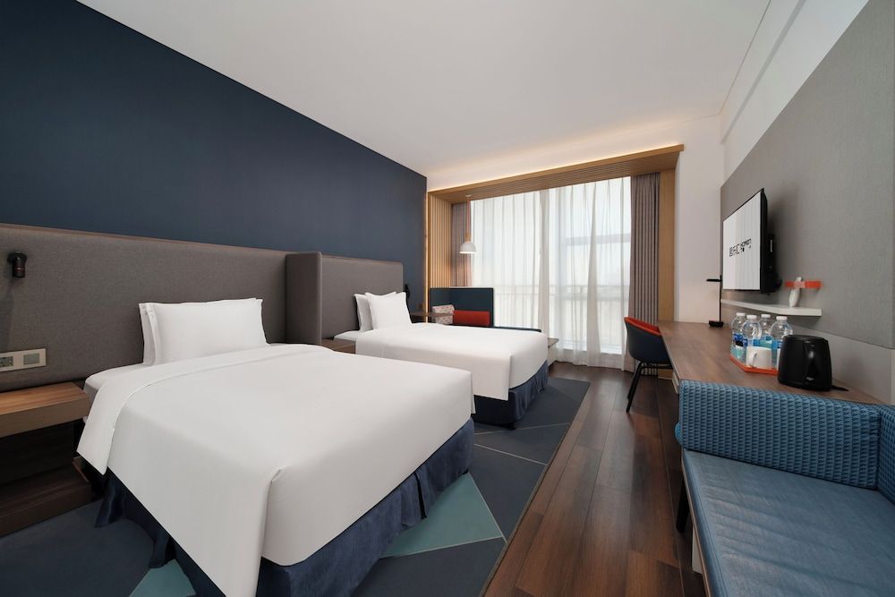 CNHOL RADIENT HOTEL Dongguan Humen Superior Twin Room 4