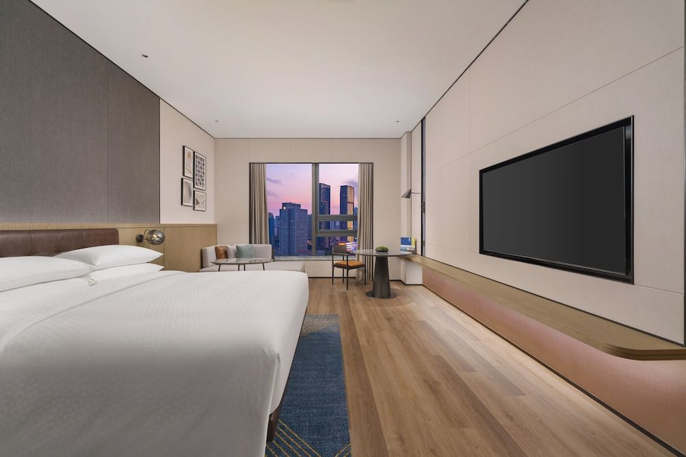 Four Points By Sheraton Dalian Donggang City Room, 1 King Bed, City View 3