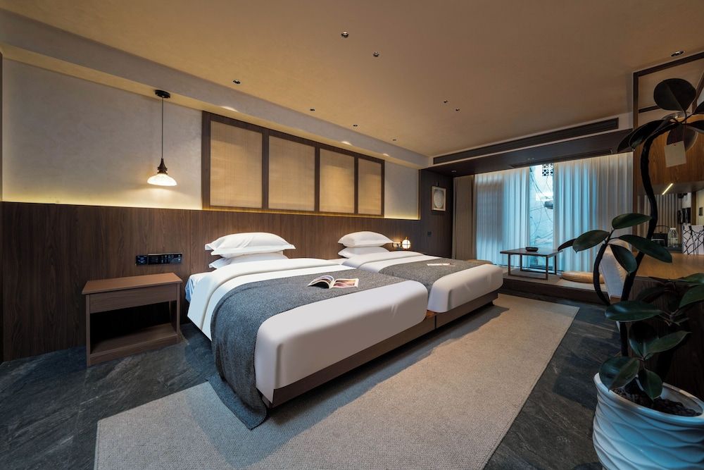 Fenghuang Yiquan River View B&B Twin Room 5