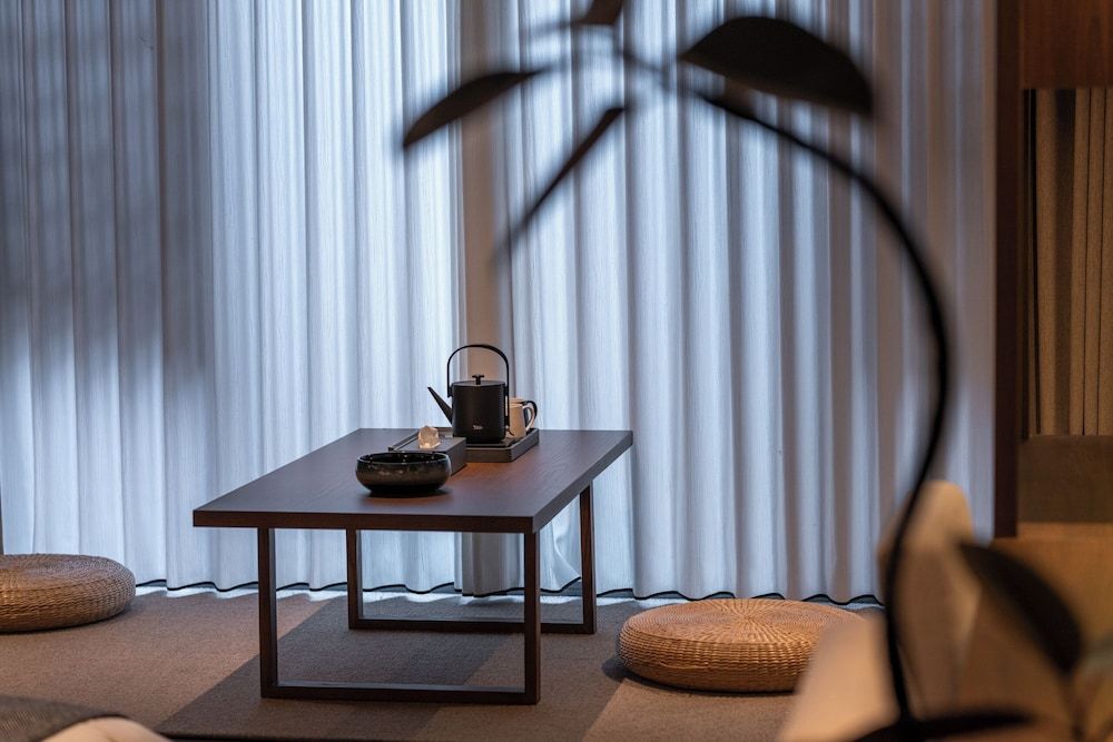 Fenghuang Yiquan River View B&B Twin Room 3