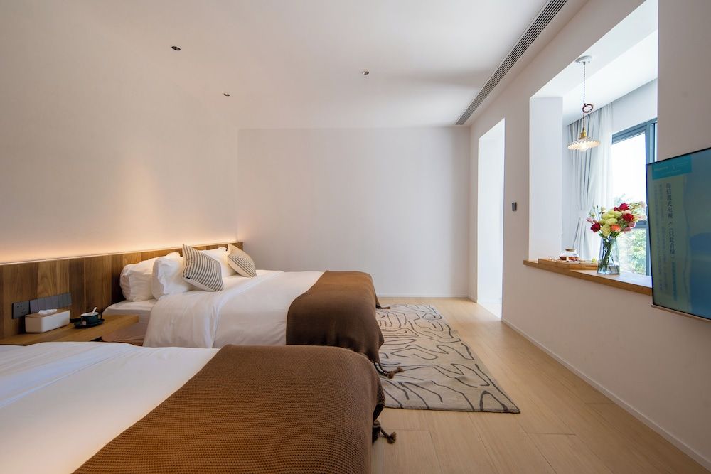 Elite Triple Room