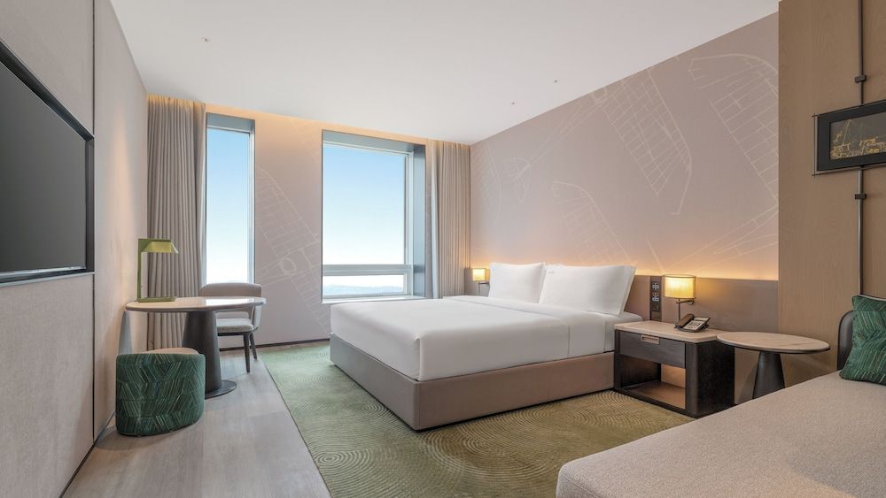 Holiday Inn Wenzhou Airport by IHG Standard Room, 1 King Bed 2