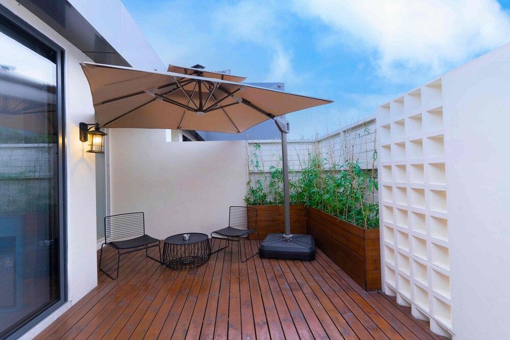 Elite Twin Room, Courtyard View