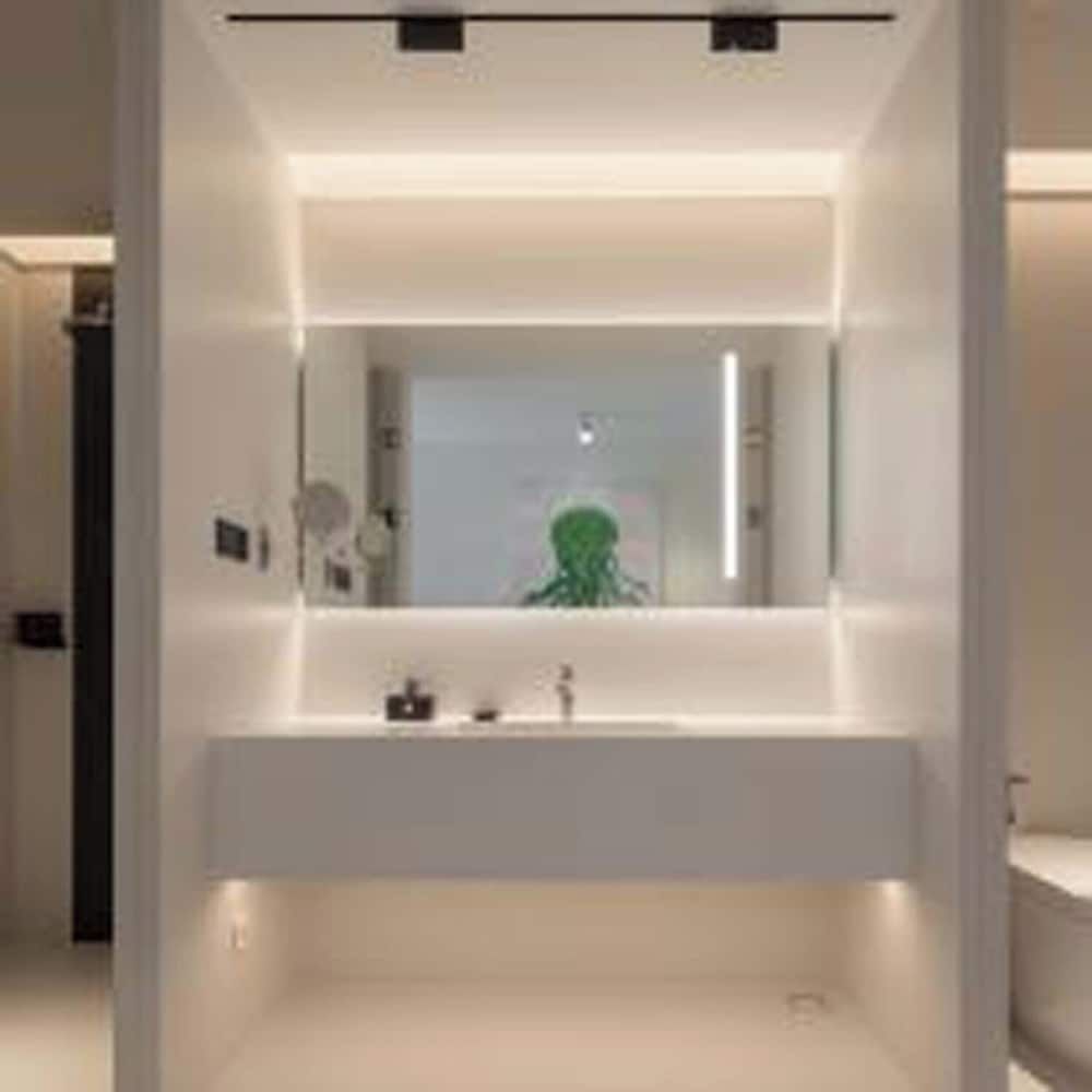 Senior Twin Room, City View
