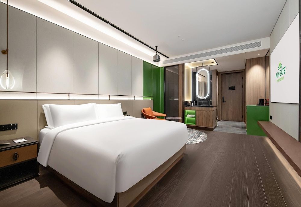Room, 1 King Bed, Non Smoking (Movie)