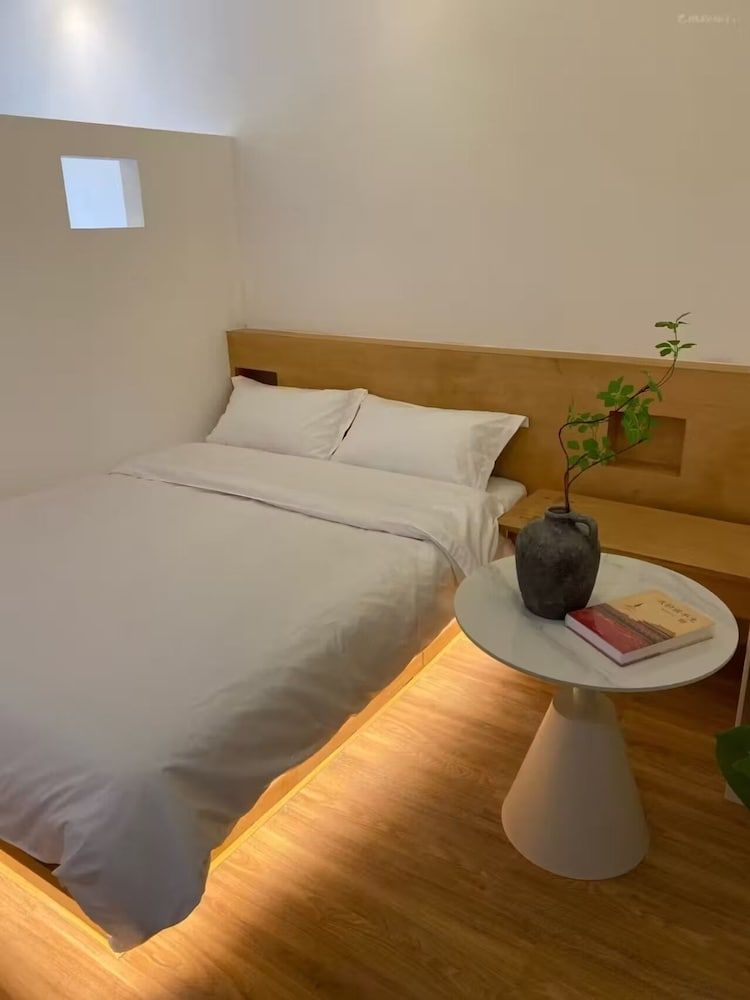 Classic Twin Room