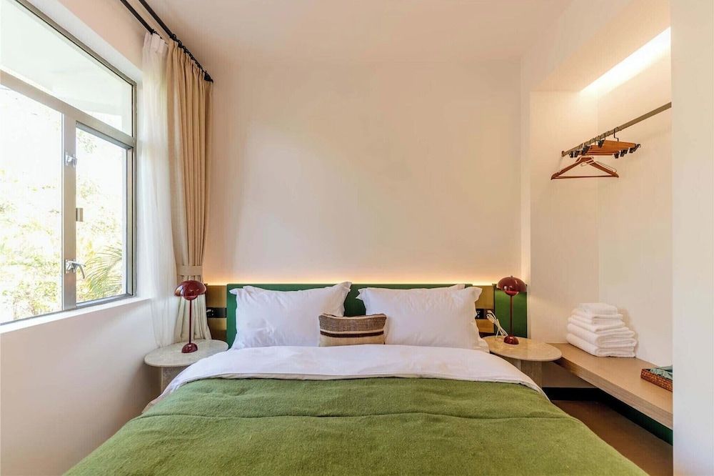 Standard Double Room, Garden View