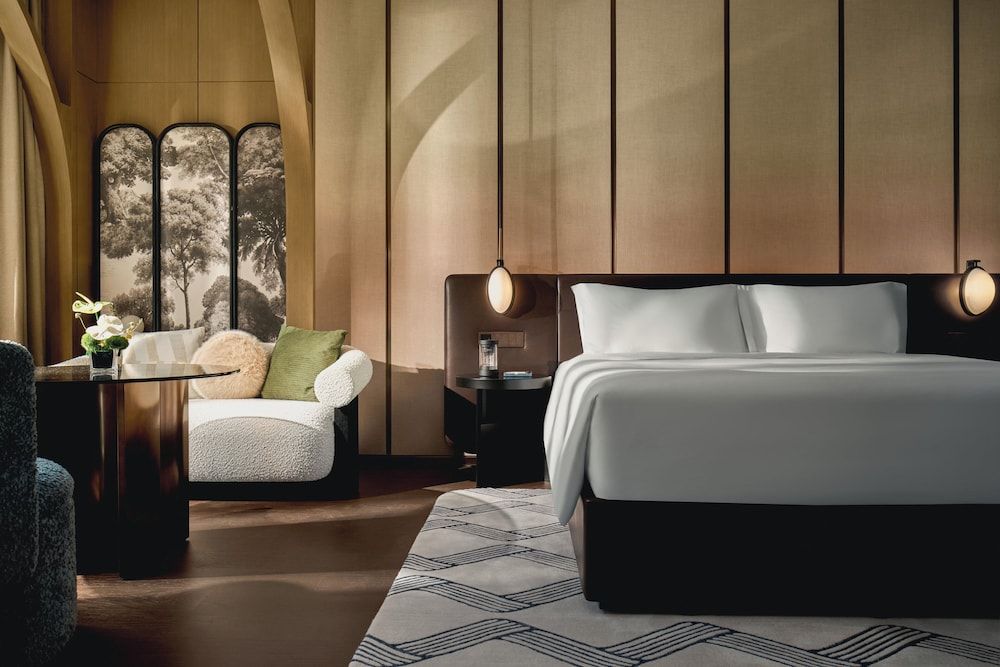 Hotel Indigo Wuxi Qingming Bridge by IHG Standard Room, 1 King Bed 4