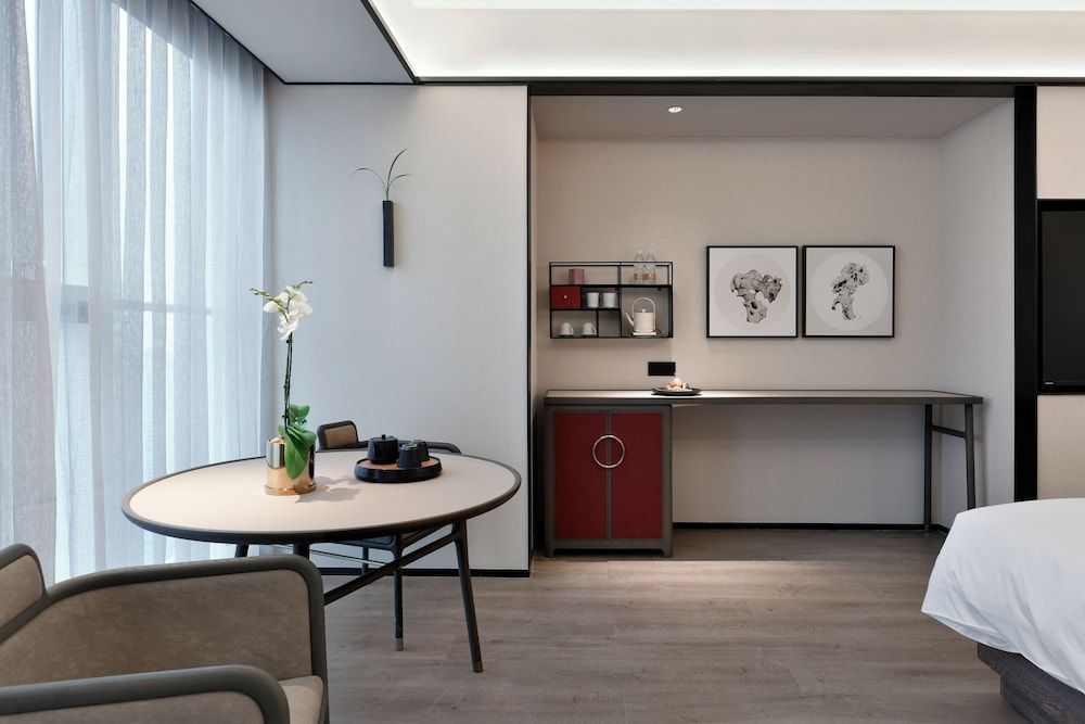 Classic Single Room, City View