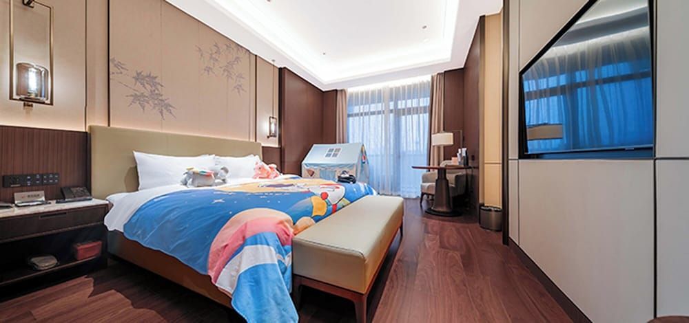 Luoyang Yishui Grand Hotel Design Double Room, Garden View 10