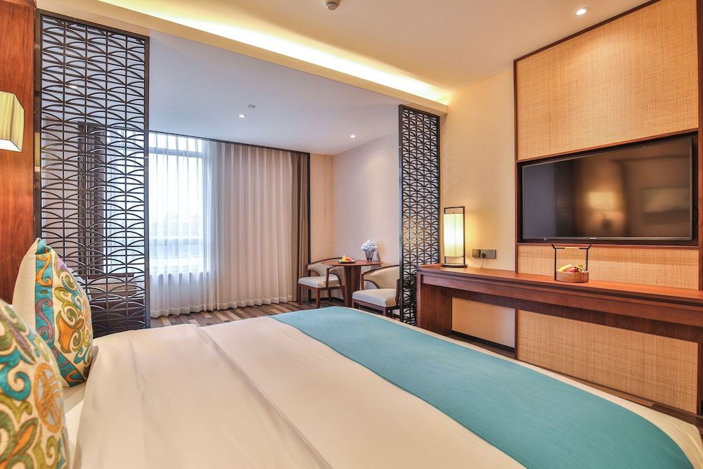 Luxury King Room