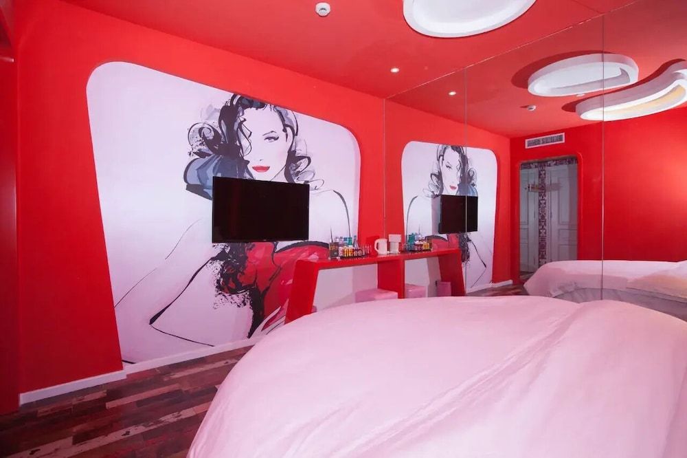 Love Home Theme Concept Hotel Classic Double Room 5