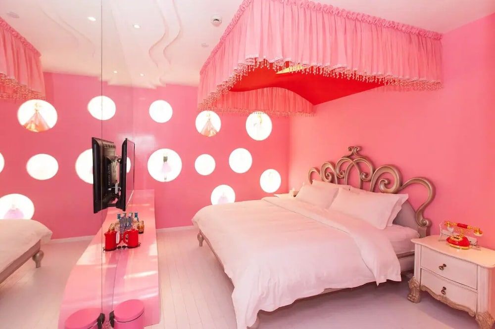 Love Home Theme Concept Hotel Classic Double Room 3