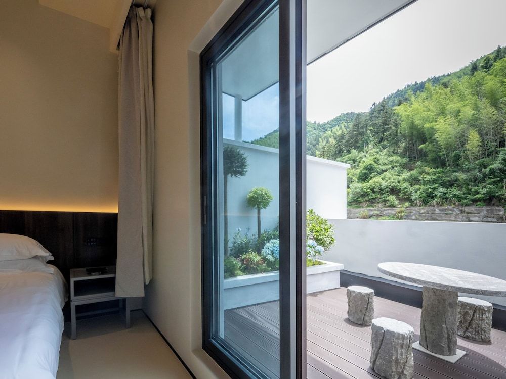 Huangshan Yunman Homestay Superior Triple Room, Multiple Beds, Air conditioning, Hill View 9
