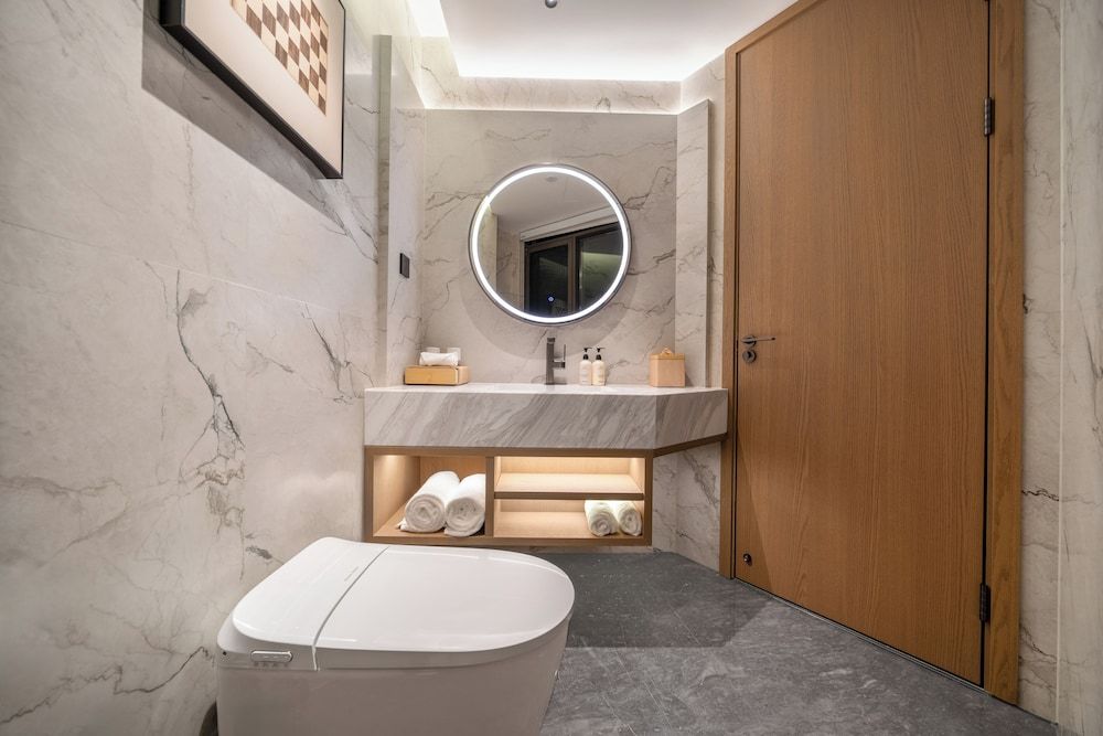 Healing Mind International Hotel Kunming Dianchi Grand View Park Fuhai Metro Station Branch Luxury Suite, Courtyard View 5