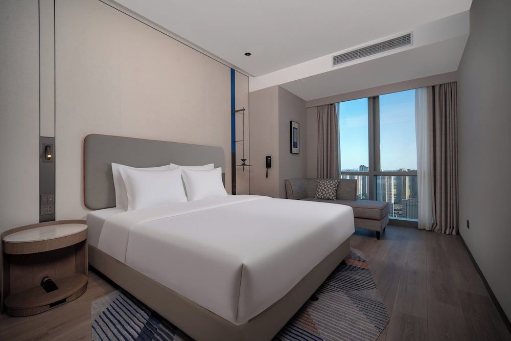 Suite, 1 King Bed