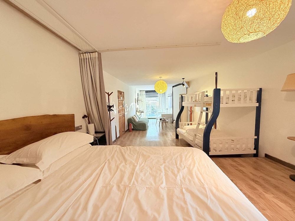 Lishui Manshanju Forest Retreat Family Suite, Mountain View 2