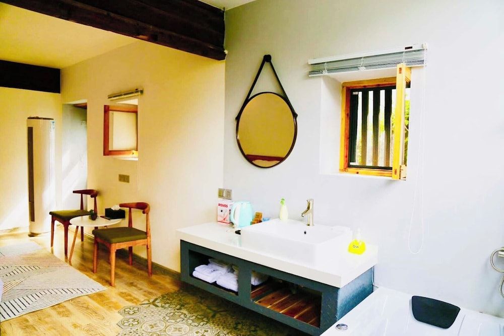 Lishui Manshanju Forest Retreat Standard Double Room, Courtyard View 5