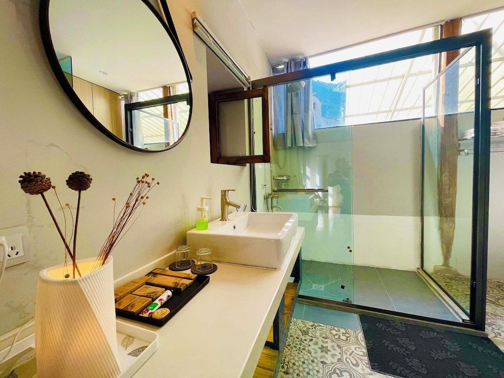 Lishui Manshanju Forest Retreat Standard Double Room, Courtyard View 6