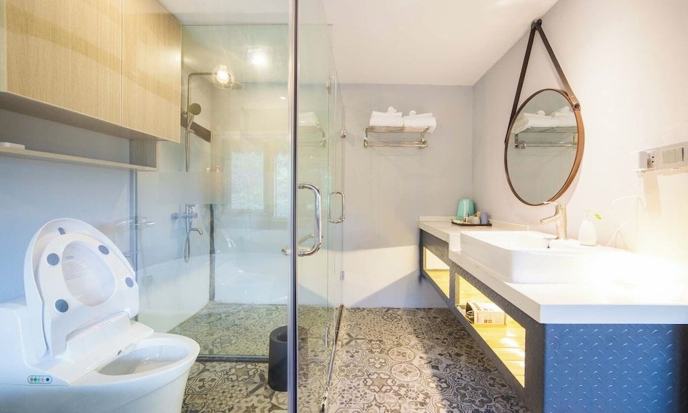 Lishui Manshanju Forest Retreat Senior Double Room, River View 5