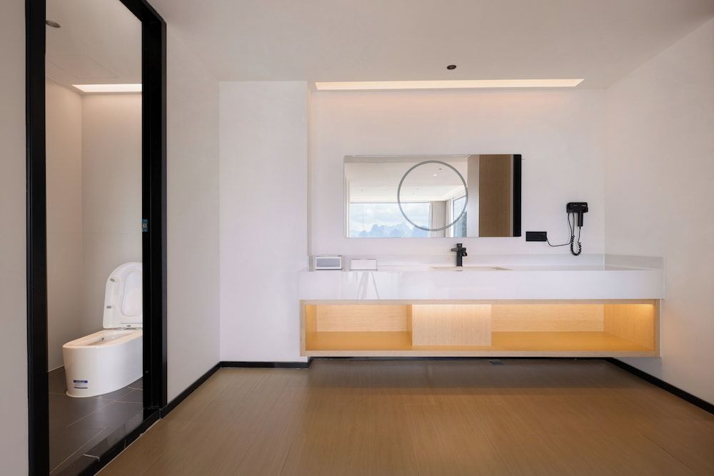 Luxury Suite, Mountain View