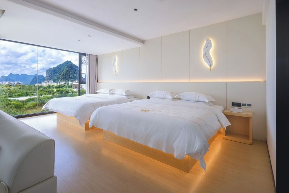Superior Twin Room, Mountain View