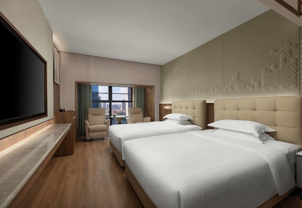Executive Room, 2 Twin Beds, Non Smoking, City View