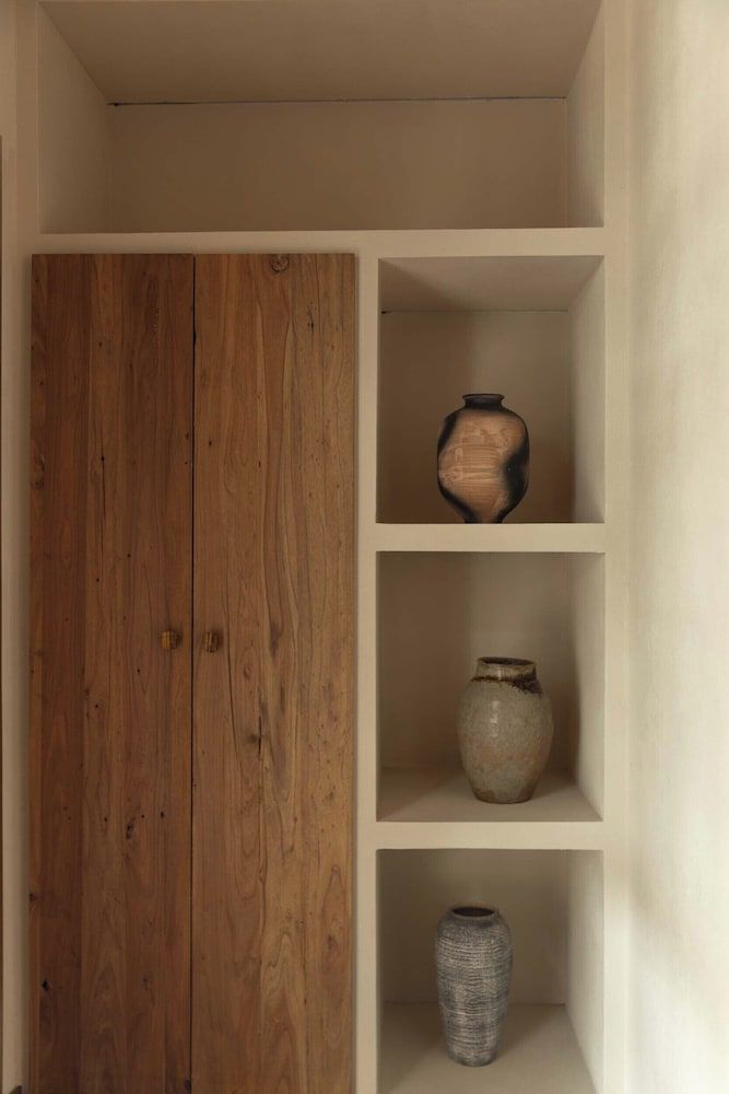 Shangri-la Nine Shepherds Oxygen Retreat Deluxe Double Room, Hill View