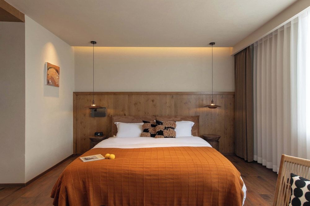 Shangri-la Nine Shepherds Oxygen Retreat Deluxe Double Room, Hill View 4