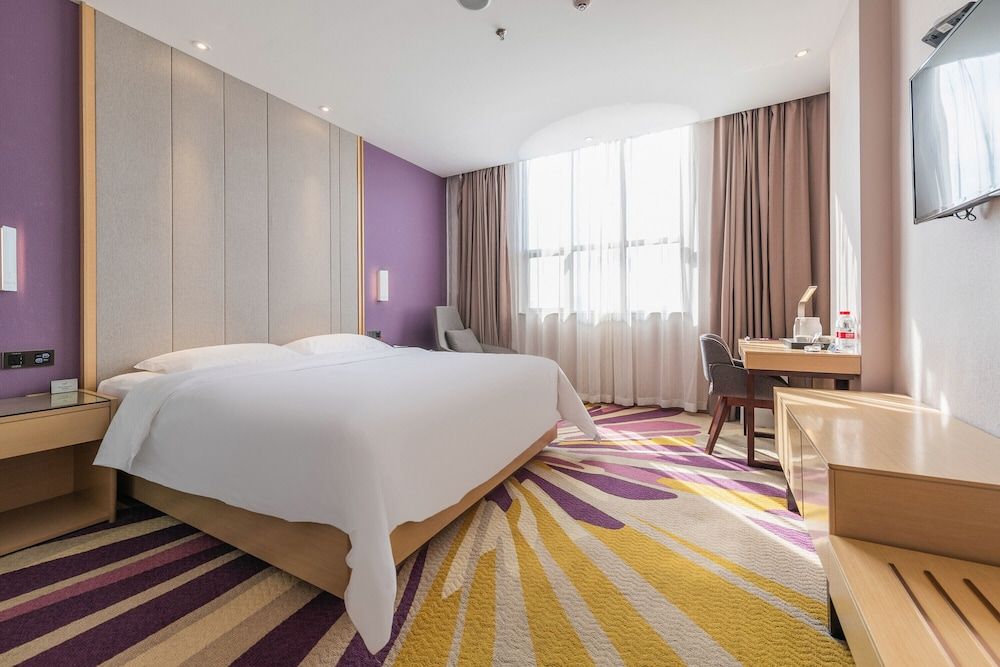 Lavande Hotel Shenzhen Bao'an The East Luxury Double Room, City View