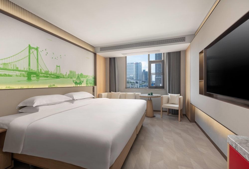 Business Room, 1 King Bed, Non Smoking