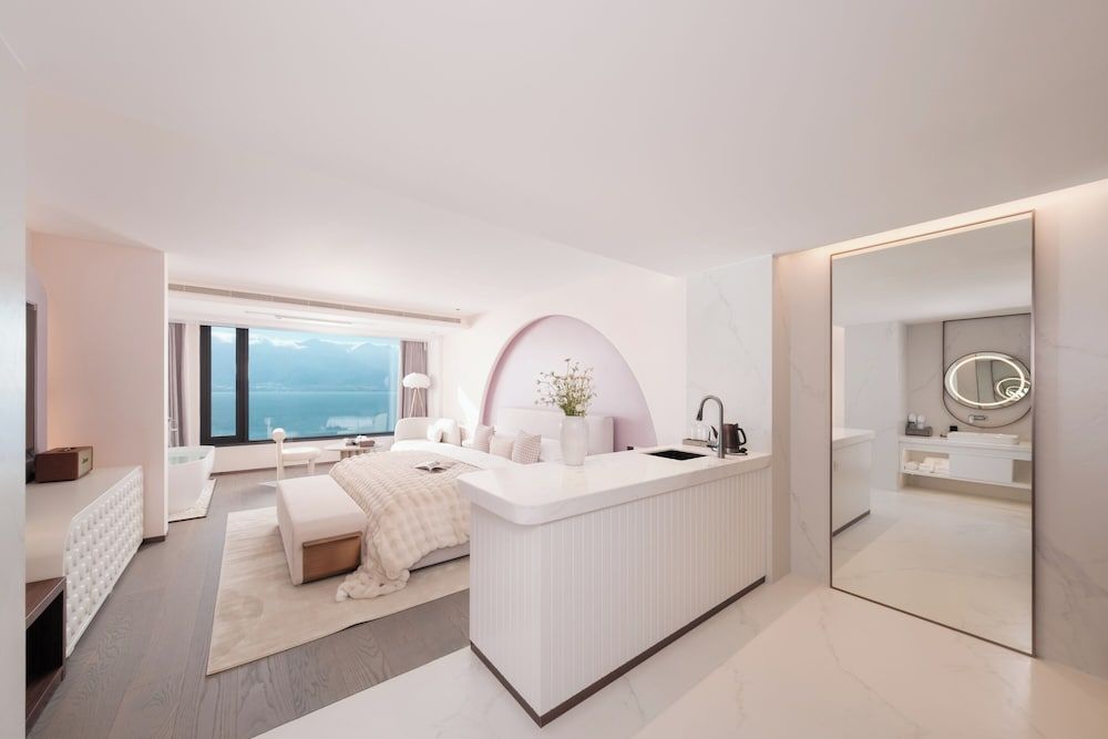 Dali Puyu VILLA Cliff Seaview Hotel Romantic Room 3