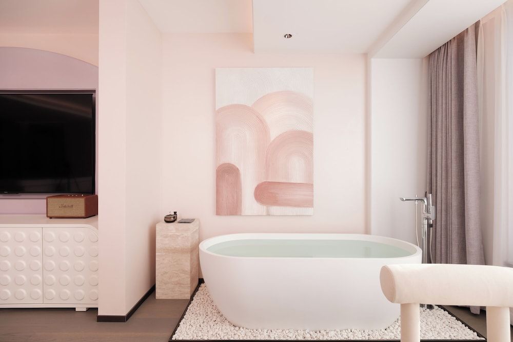 Dali Puyu VILLA Cliff Seaview Hotel Romantic Room 6