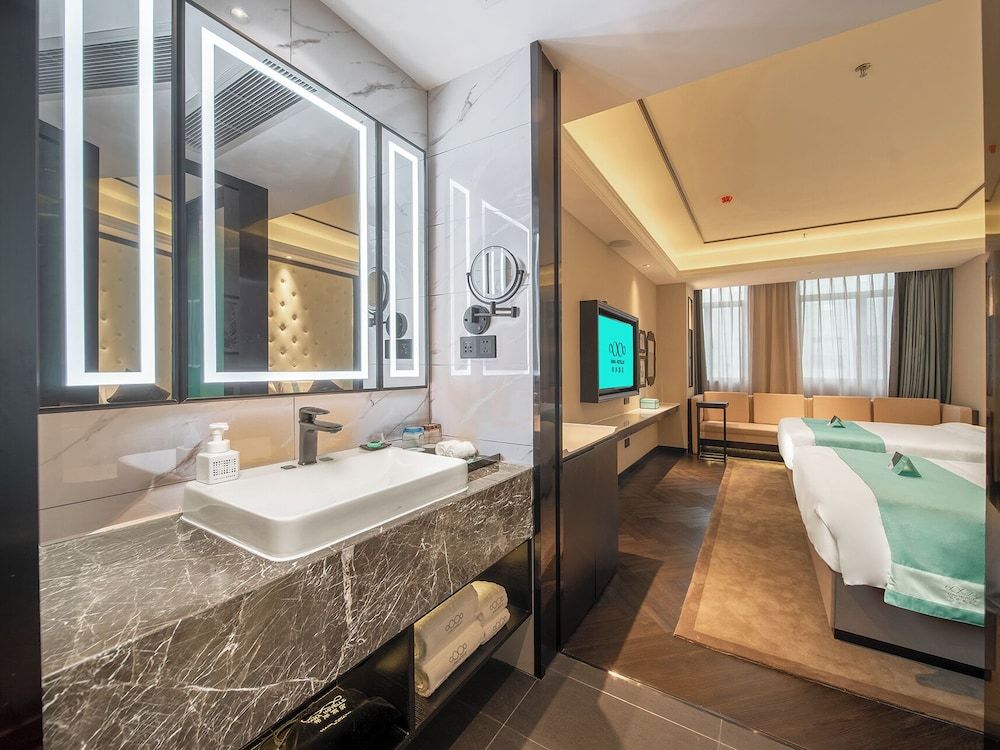 Superior Twin Room, City View