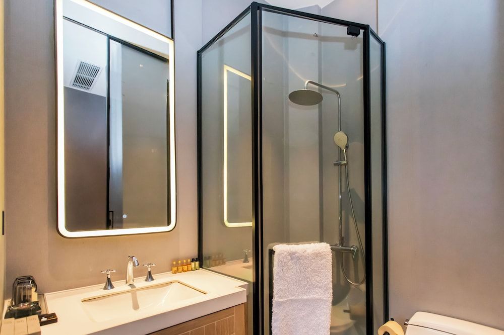 Jingdezhen Homestay Outside the Window Classic Double or Twin Room, Courtyard View 6