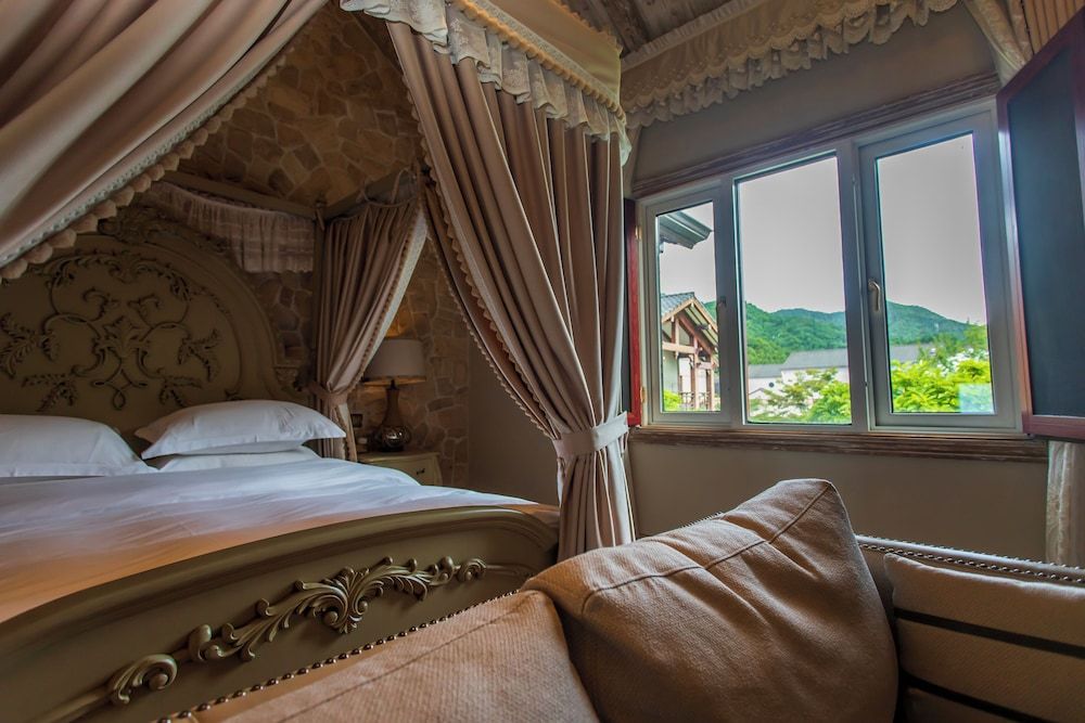 Luxury Double Room, Courtyard View