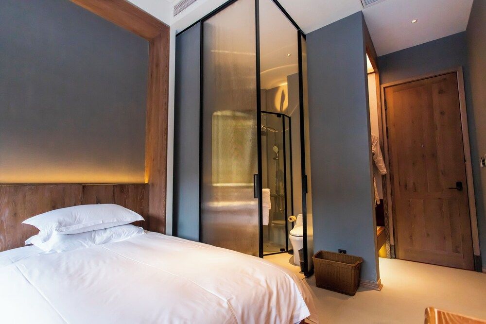 Jingdezhen Homestay Outside the Window Classic Double or Twin Room, Courtyard View 4