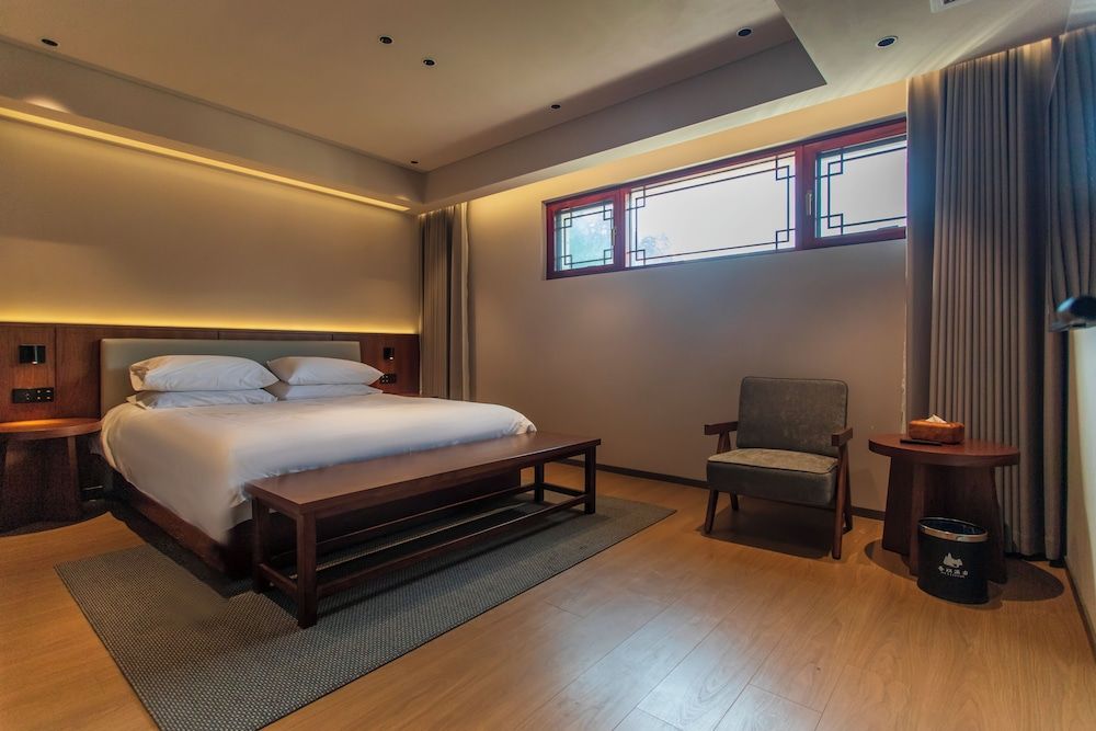 Wu Yi Creekside Homestay Basic Double Room, Courtyard View 2