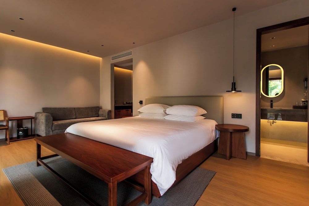 Classic Double Room, Courtyard View